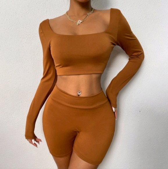 2 pc Set - Picture 2 of 2